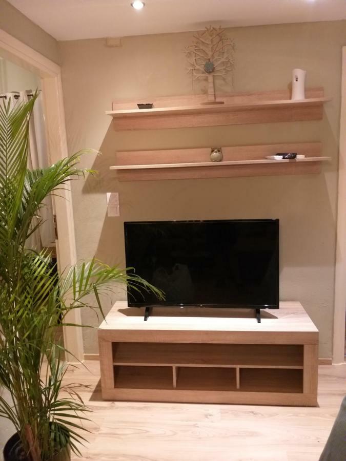 Natural Green Apartment Damnoni Ngoại thất bức ảnh